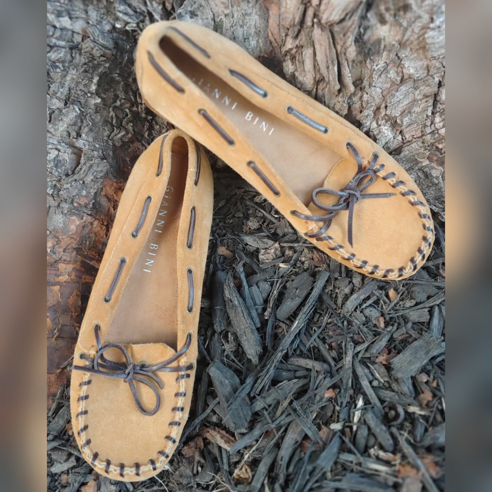 Gianni Bini Suede Moccasins